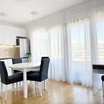 S'akvarel 4 - Private Garage Apartman