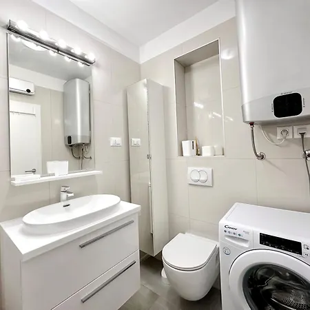 S'akvarel 4 - Private Garage Apartment Split