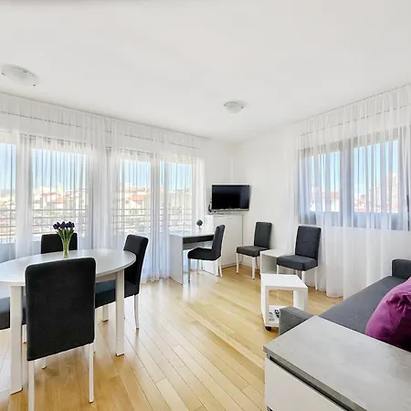 S'akvarel 4 - Private Garage *