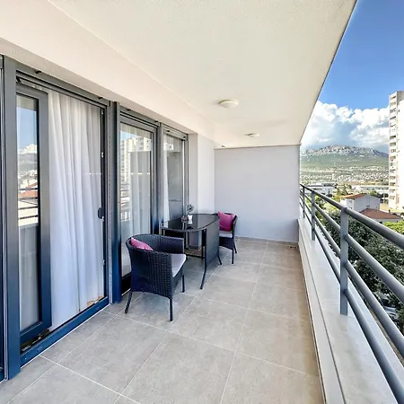 S'akvarel 4 - Private Garage شقة *